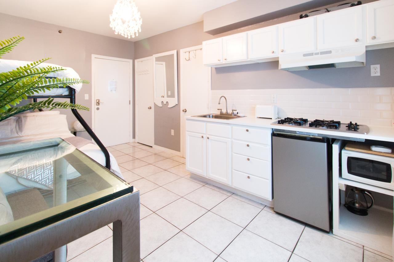 Ocean Walk Apartments Miami Beach Bagian luar foto
